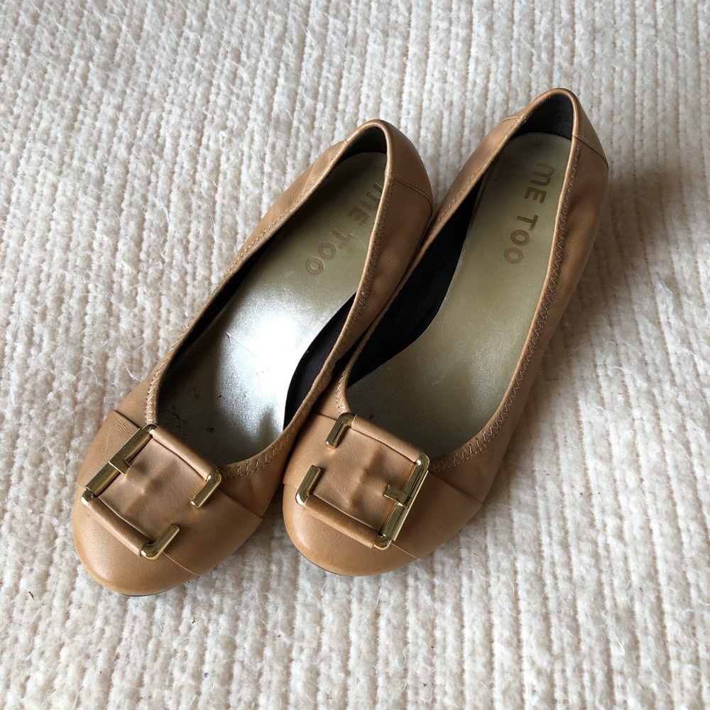 ME TOO cream leather round toe wedge
